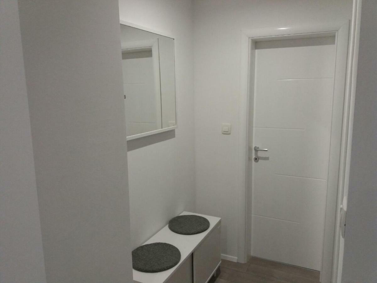 Apartment Nina Podstrana Exterior foto